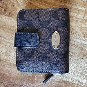 Coach Corner Zip Wallet